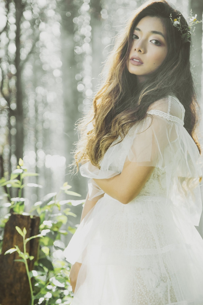 Cha của Katleen là chưởng môn phái võ Vịnh Xuân – Nam Anh. Sự ảnh hưởng giáo dục từ cha và mẹ khiến cho cô gái 9x này trở thành sự kết hợp thú vị giữa vẻ đẹp uyển chuyển của giới nữ và sức mạnh của một võ sĩ.