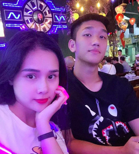 Thậm chí, khi Huyền Trang không lọt top 20 trong đêm chung khảo phía Bắc của cuộc thi Miss World Vietnam 2019 dù đây là lần thứ 6 cô nàng tham dự một cuộc thi sắc đẹp nhưng Trọng Đại cũng không hề có bất cứ động thái an ủi hay khích lệ nào dành cho bạn gái.