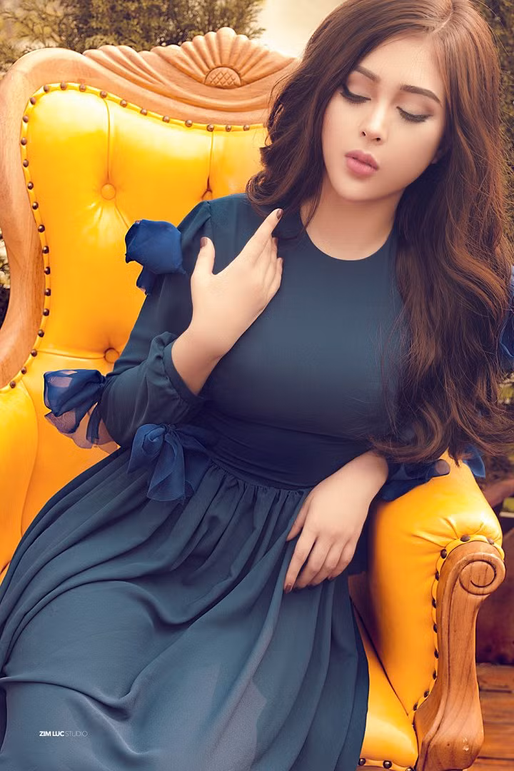 Thanh Hiền tên đầy đủ là Võ Thanh Hiền (SN 1993) tại Bỉm Sơn - Thanh Hóa. Cô nàng hot girl Kem Xôi này từng là cựu sinh viên của Học viện Báo chí và Tuyên truyền.