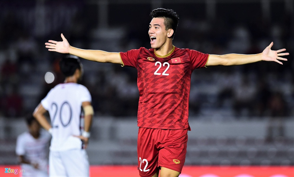 Sau khi bị đau ở trận bán kết, Tiến Linh được xác nhận anh vẫn có thể tham gia trận chung kết SEA Games 30. Việc ông Park Hang-seo sử dụng cả Đức Chinh và Tiến Linh ở đội hình xuất phát trận gặp Campuchia chắc chắn không đơn giản là một sự thử nghiệm.