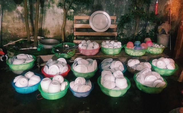 Tuy nhiên, vẫn có những chị em nén đau thương thành hành động để hoàn thành nhiệm vụ được giao.