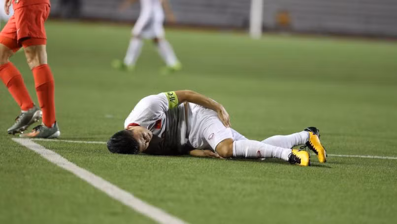 Quang Hai rach co dui: U22 Viet Nam gap Thai 