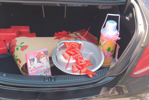 Một số dân mạng ủng hộ hình thức quà mừng cưới bằng hiện vật thay vì tiền bởi sự thiết thực và tiện ích chúng đem lại.