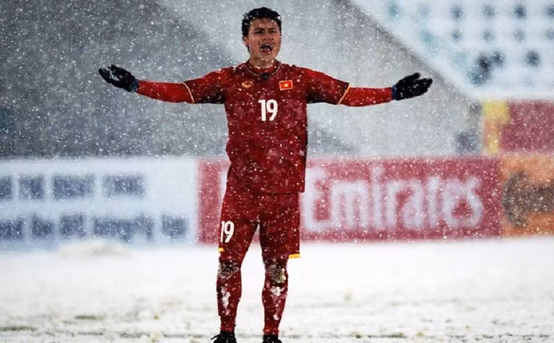 Cả giải Asiad, Quang Hải đã vẫn trung thành với áo dài tay.