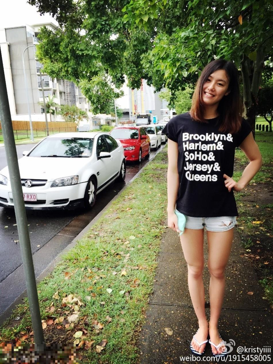 Nữ kình ngư này có thời điểm trở thành hiện tượng trên mạng xã hội và khiến nhiều anh chàng "xin chết".