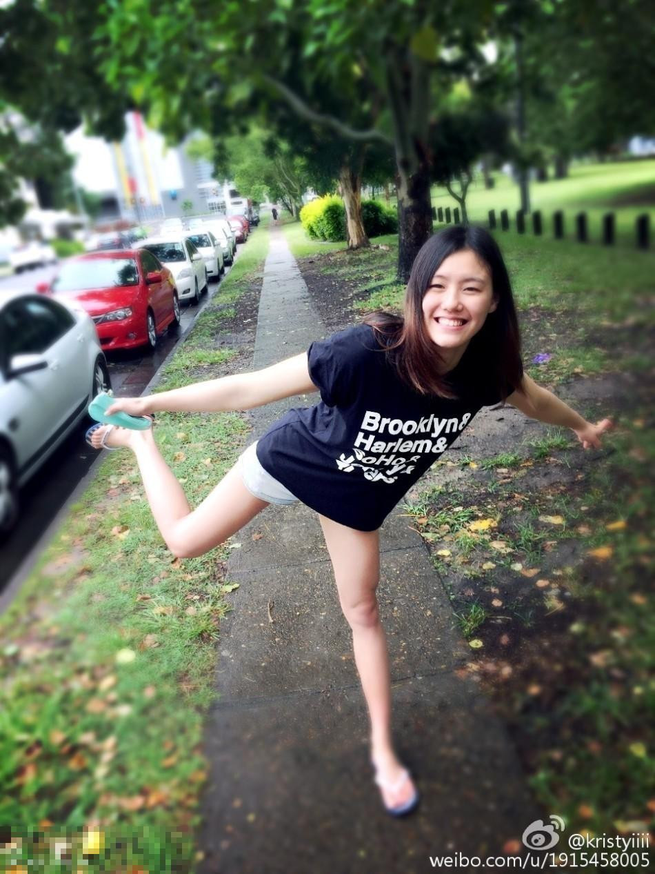 Liu Xiang nổi lên như một trong những tài năng của làng bơi lội Trung Quốc và được yêu mến vì sở hữu thân hình và gương mặt gợi cảm.