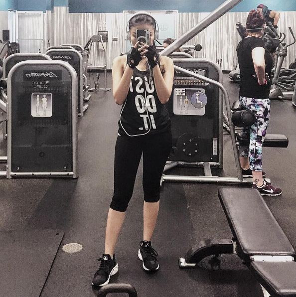 Chia sẻ về thân hình của mình trước khi đến với phòng tập gym, Liin Nguyễn nói rằng trước kia có thời điểm hot girl 9X, cao1m58 nhưng chỉ nặng 37,5kg. Chính vì vóc dáng gầy yếu và thường đau ốm vặt, Linh đã quyết tâm phải đi tập gym, ăn uống khoa học để cải thiện cân nặng và hình thể của mình.