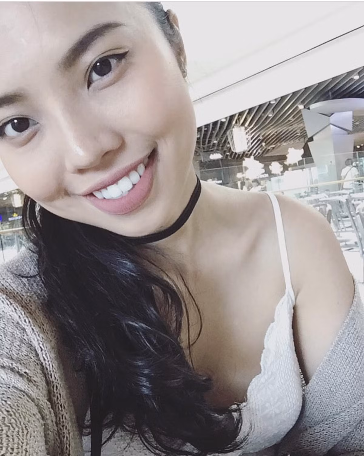 Cùng ngắm nhìn những hình ảnh của hot girl phòng gym mới nổi khiến cánh mày râu trên mạng xã hội phải đứng ngồi không yên.