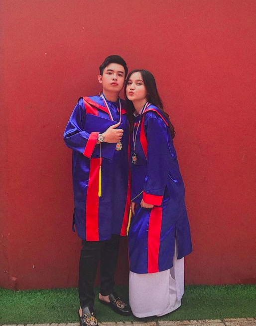 Cũng giống như những cô bạn cùng trang lứa, năm nay Mai Tây sẽ chia tay tuổi học trò dưới mái trường THPT Châu Văn Liêm, Cần Thơ.