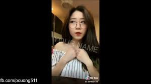 Cũng vì có gương mặt đẹp mà nhiều bạn trẻ bước ra từ ứng dụng hát nhép này đã được mời làm diễn viên, người mẫu ảnh và cũng từ đó thu nhập của họ tăng lên gấp bội khi chỉ mới chớm tuổi đôi mươi.