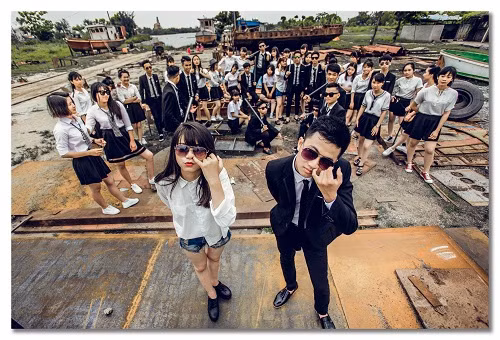 Thay vào đó là những bức ảnh cũng chỉ là vật vô tri, vô hồn, sau khi làm xong nhiệm vụ “câu like sống ảo” trên mạng liền trôi vào quên lãng.