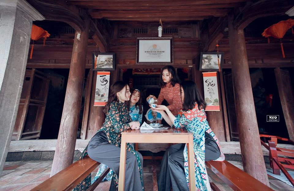 Khi bị lấy ra so sánh với thế hệ 8X, 9X, rằng "Ngày xưa thế này, thế kia", "Ngày xưa không như bây giờ", Thế hệ trẻ bây giờ sướng hơn xưa nhiều" thì các bạn trẻ cho rằng mỗi thời mỗi khác, không thể đóng khung mãi được.