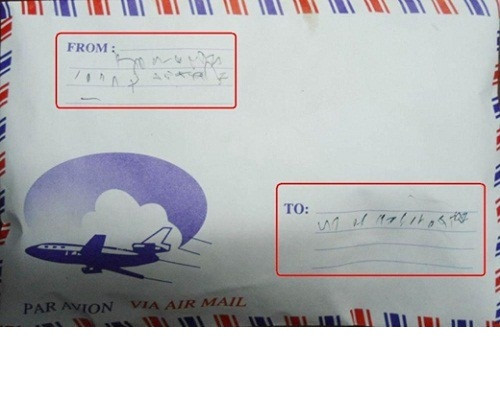 Để dịch được phong bì cưới này viết gì chắc phải cần để bảng chữ cái Tiếq Việt mới được các dân mạng thích thú thời gian qua.