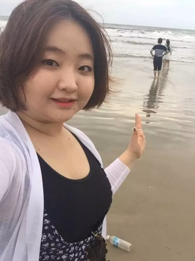 Nhìn những hình ảnh xinh xắn, thon thả của Hyun Ju, chẳng ai nghĩ cô nàng Hàn Quốc từng có thời kì nặng gần 80kg.