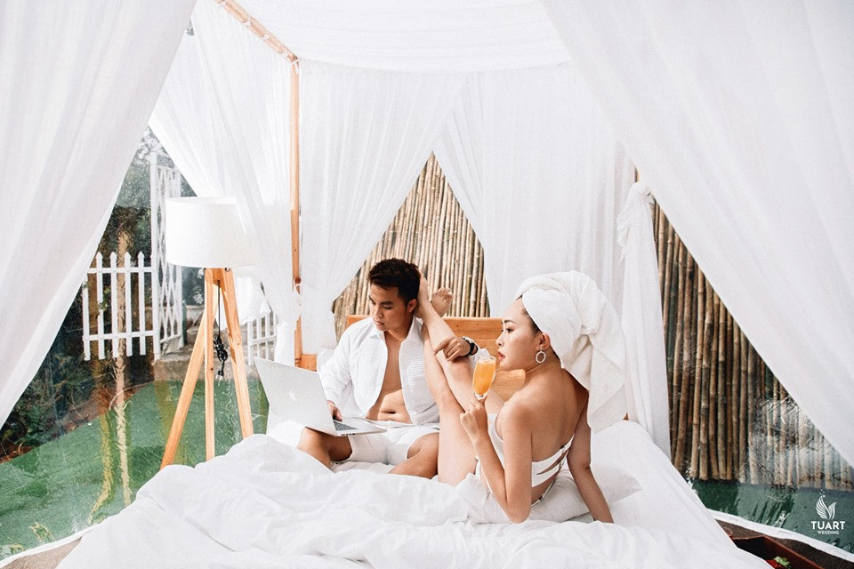 Bên cạnh đó, có không ít bạn comment hoài nghi về tính tiện dụng của căn phòng bong bóng này. Nhiều bạn cho rằng đẹp thì đẹp thật nhưng khi ở sẽ không hề đảm bảo sự thoải mái, riêng tư.