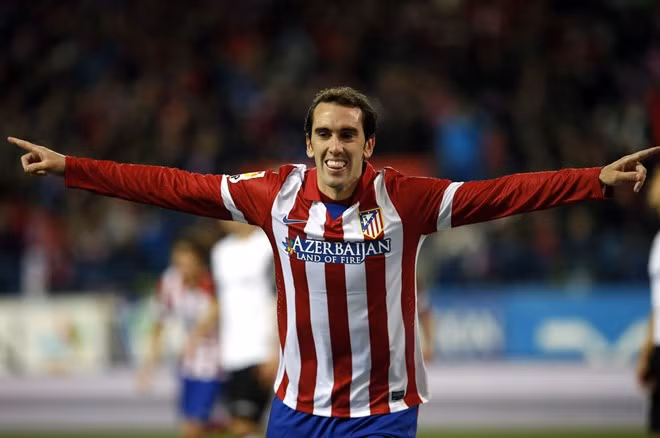 Diego Godin là nhân tố quan trọng đem tới thành công cho Atletico Madrid tại giải đấu cao nhất Tây Ban Nha vài năm gần đây. Trung vệ người Uruguay giúp đội chủ sân Vicente Calderon sở hữu hàng phòng ngự chắc chắn nhất với 8 lần bị đối thủ sút tung lưới sau 16 vòng đấu.