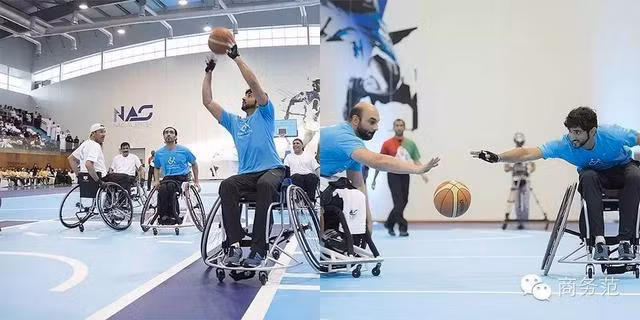 Là một người đầy đủ chân tay nhưng nhiều lúc, Hamdan bin Mohammed bin Rashid al Maktoum lại ngồi xe lăn để tham gia bộ môn bóng rổ với những người khuyết tật.