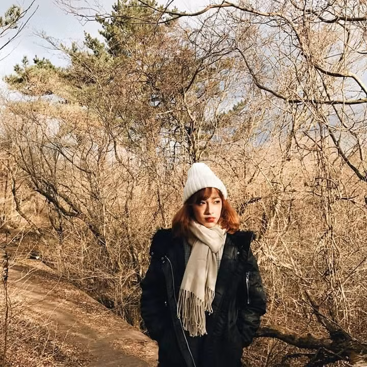 Ngắm nhìn những bức ảnh của Huệ Phương trên trang cá nhân của cô, nhiều người đã đưa ra ý kiến rằng cô định hướng guu thời trang của mình theo các sao của Hàn Quốc khá thời thượng và cá tính, từ thời trang xuống phố cho đến những bức ảnh thời trang.