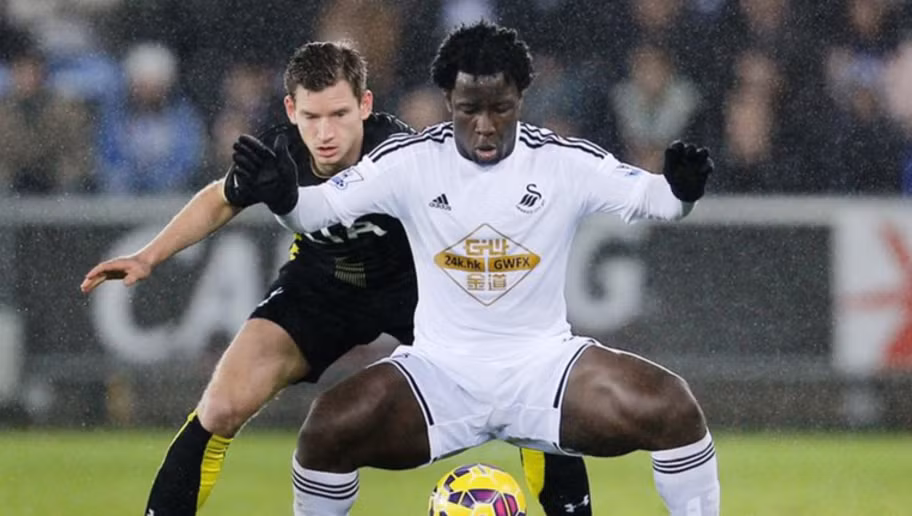 Wilfried Bony là một trong những sát thủ vòng cấm đáng sợ nhất giải Ngoại hạng. Ngoài ra năng dứt điểm tuyệt vời, ngôi sao người Bờ Biển Ngà còn gây ấn tượng bởi sức càn lướt, tì đè và nền tảng thể lực sung mãn.