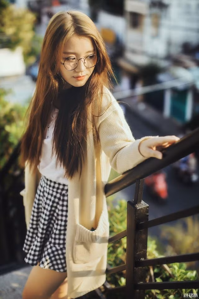 Ngoài việc xuất sắc những ca khúc cover bằng tiếng Việt và tiếng Hàn, cô nàng xinh đẹp xứ Hàn còn thể hiện tốt bằng tiếng Anh.