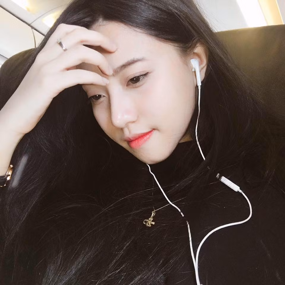 Gạt qua mọi dư luận trái chiều về mình, Tùng Linh tâm đắc rằng hành động của mình quan trọng là giúp cho bản thân cảm thấy thanh thản khi làm được việc tốt và mong rằng nhiều người biết đến câu chuyện này để bà cụ không phải chịu đói, chịu rét.