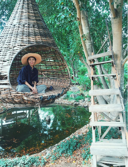 Nếu thích mạo hiểm khám phá thì đi vào khu bảo tồn với đủ mọi thứ từ trekking đến chèo thuyền, đu dây nhảy thác.