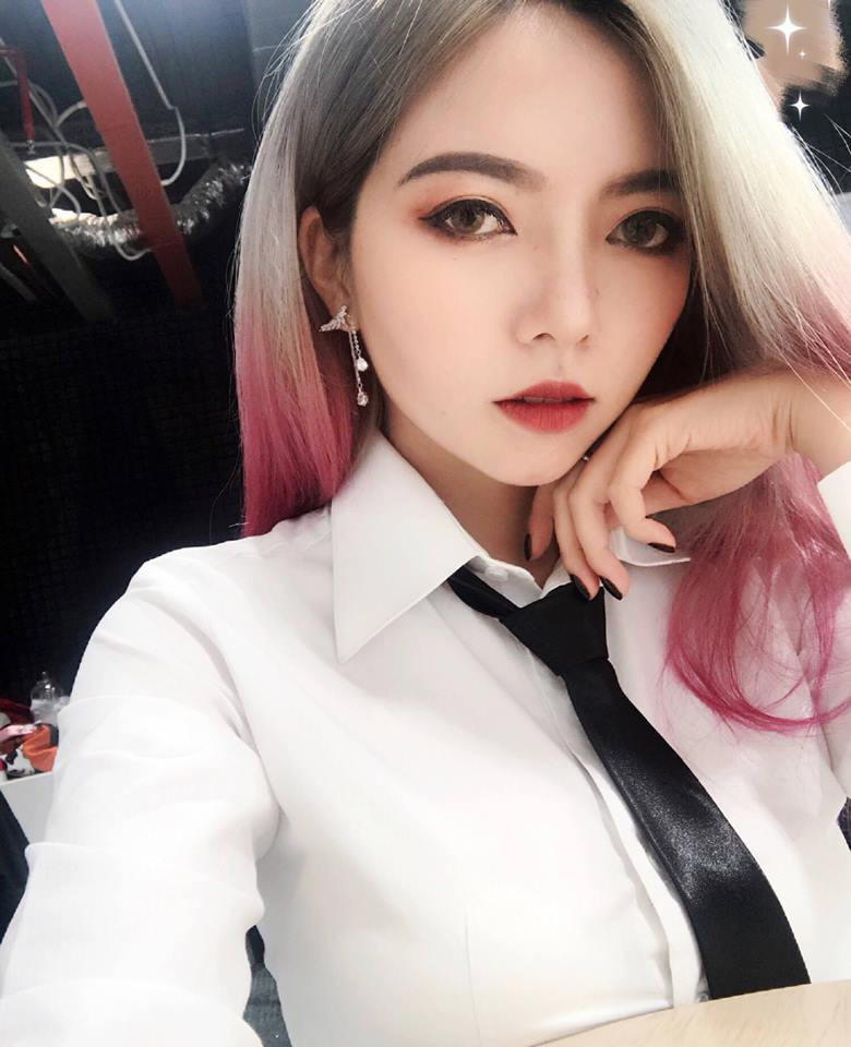 Ohsusu còn được nhiều người hâm mộ khi sở hữu kỹ năng thao tác game thuộc hàng thượng thừa, không thua kém bất kỳ một ai.