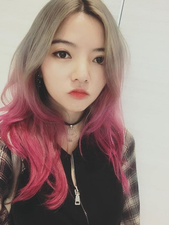 Với màu tóc nổi bật, cô nàng streamer 9X này gây ấn tượng tuyệt đối mỗi khi xuất hiện.