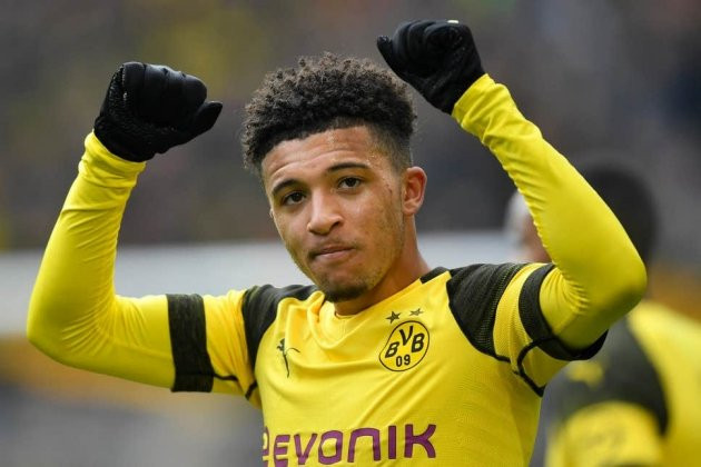 Jadon Sancho chia sẻ rằng muốn phát triển tương lai tại 1 CLB lớn ở La Liga mà điển hình là Barcelona và Real Madrid. Điều này khiến MU lo lắng cho việc chiêu mộ thần đồng nước Anh.