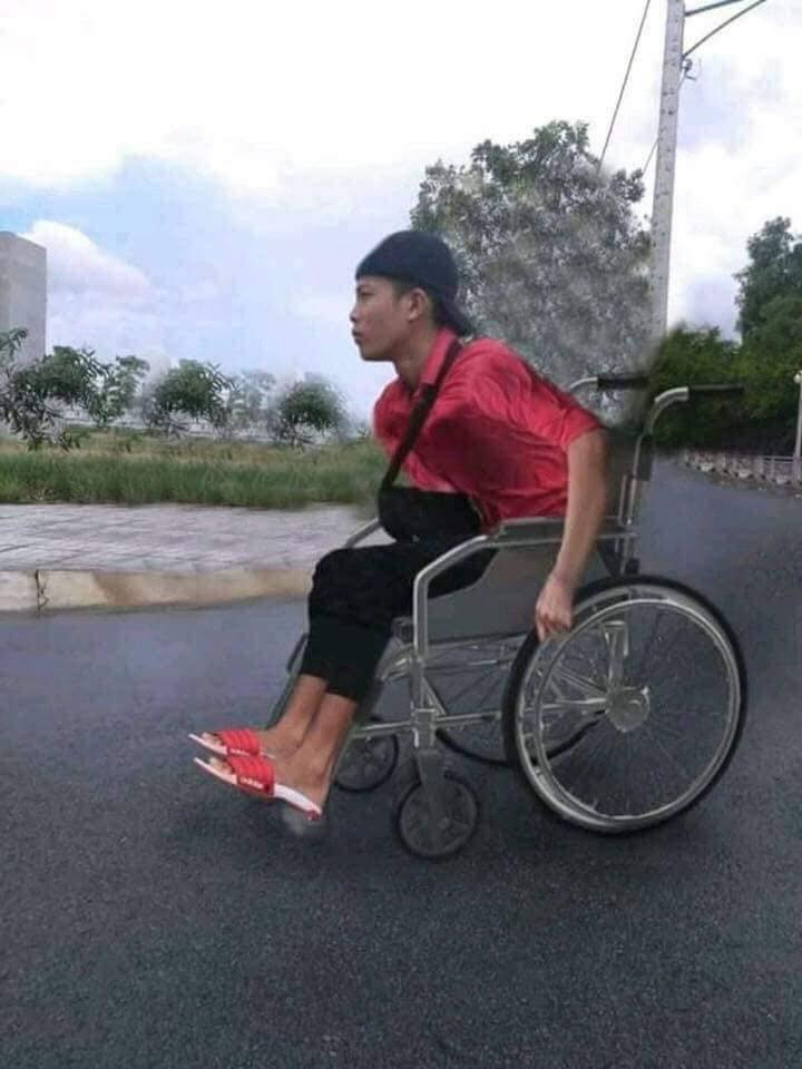 Hậu quả của việc bốc đầu xe máy gây mất trật tự trị an xã hội.