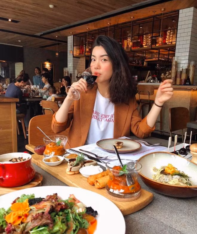 Trong nhóm bạn, Hà Trúc luôn là người tìm ra được những món mới nhất và đi thử đầu tiên.