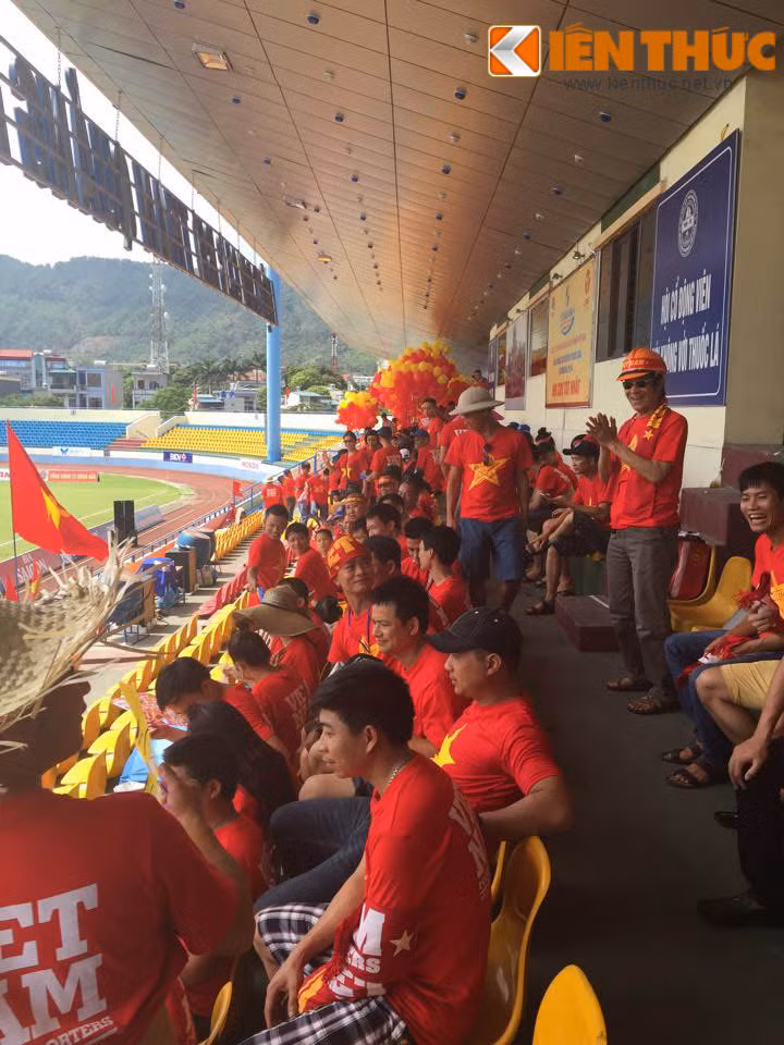 CDV dat Mo phu do san Cam Pha co vu U23 VN