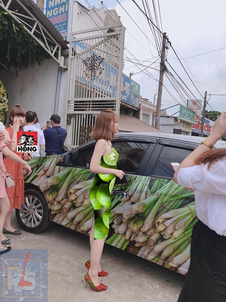 Và đây là tác phẩm được dân mạng trả lại cho cô gái đó.