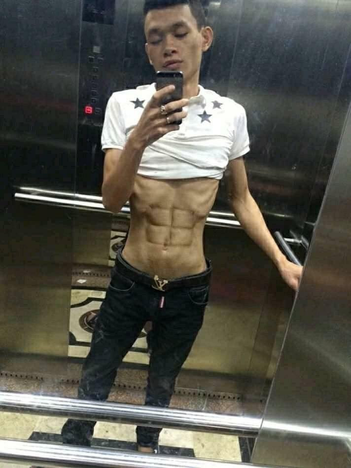 Đa phần những bức ảnh được dân mạng chỉnh sửa đều "không có tâm" và nó khiến chủ nhân phải xấu hổ.