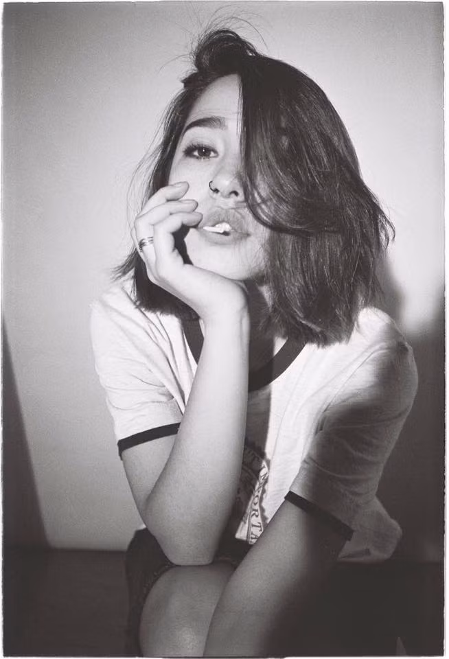 Chưa dừng lại ở đó, hot girl lai Ba Lan này còn có phong cách thời trang vô cùng khác lạ và cá tính. Cũng chính bởi vậy, Klaudia Nguyễn hiện còn là một fashionista có tiếng trong cộng đồng trẻ.