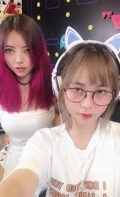 Không khó để tìm thấy những hình ảnh như hình với bóng thế này giữa Misthy và Ohsusu.