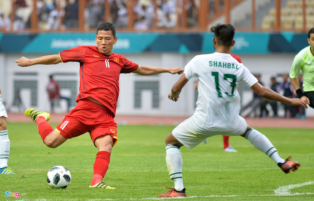 Thang de Nepal, Olympic Viet Nam vuot qua vong bang Asiad 18-Hinh-9