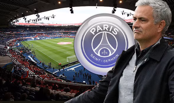 PSG đánh cắp Mourinho vào cuối mùa: Theo thông tin chuyển nhượng bóng đá mới nhất theo tờ The Sun loan báo, đội bóng nhà giàu Pháp, PSG tin chắc có chìa khóa trong tay để "đánh cắp" Mourinho khỏi Nhà hát của những giấc mơ. Và kế hoạch sẽ được họ thực thi vào cuối mùa giải, nhưng ngay bây giờ đã có những bước chuẩn bị. Ảnh: The Sun