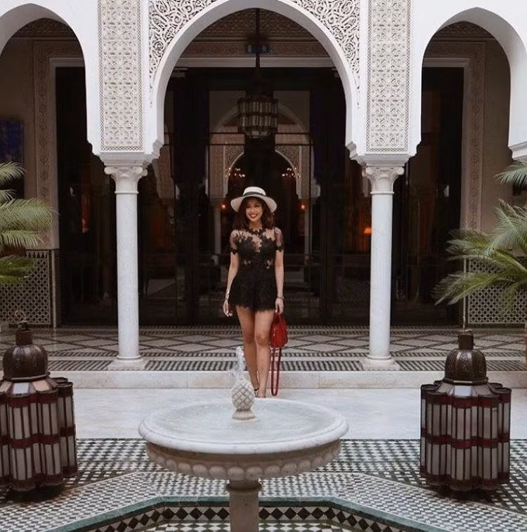 Không chỉ vậy, Tiên Nguyễn còn khiến người ta xuýt xoa khi thường xuyên góp mặt trong những sự kiện nổi tiếng ở nước ngoài.