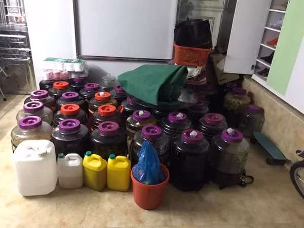 Biết chưa đủ nếu giỏi thì đúng là một lợi thế. Bởi khi say rồi thì xin cưới con gái đúng là chuyện đơn giản rồi.