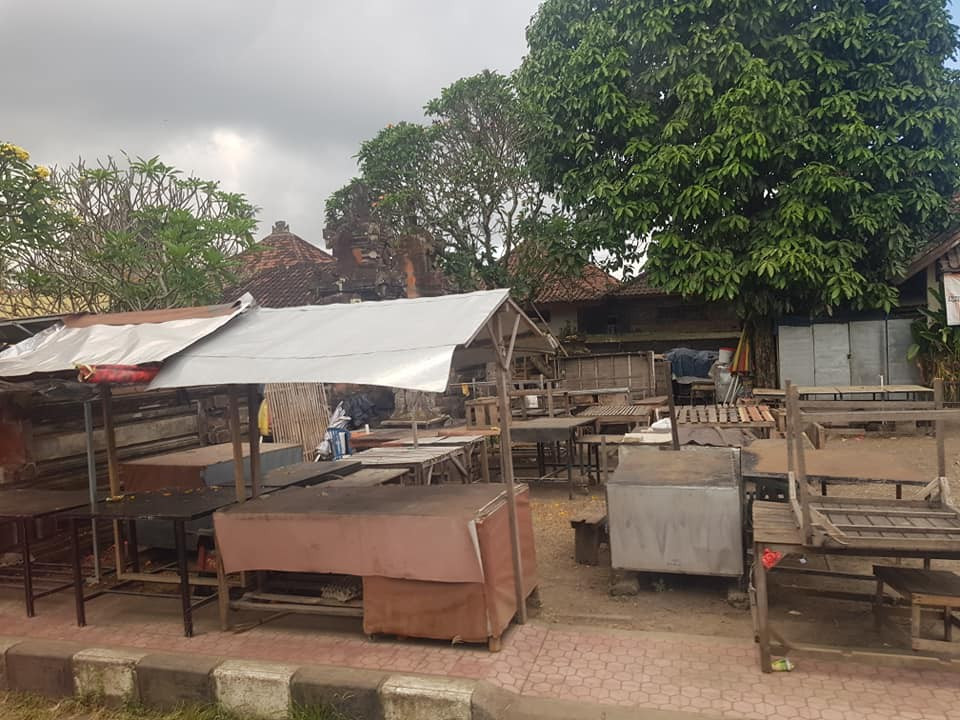 Bên cạnh đó, cô nàng tên V. cũng khuyên nhiều người rằng, với giá đi du lịch Bali khoảng 13-15 triệu thì nên đi Hàn Quốc, Phượng Hoàng Cổ Trấn, Lệ Giang còn hiện tại Bali chưa phát triển.