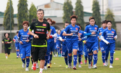 HLV Nhat Ban dau tien chia tay bong da Viet Nam