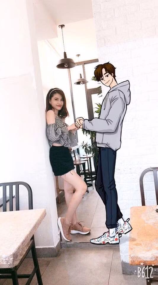 Nickname M.Q chia sẻ: "Thế này thì các bạn ế sẽ không còn lo đi du lịch với ai? dắt tay ai đi chơi? hay ăn với ai món gì nữa rồi. Người bạn ảo này quả là bá đạo".