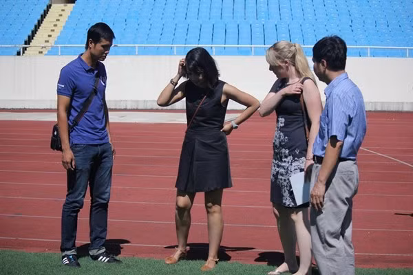 Bau Hien va giac mo hop tac Ha Noi T&T–Man City.-Hinh-2