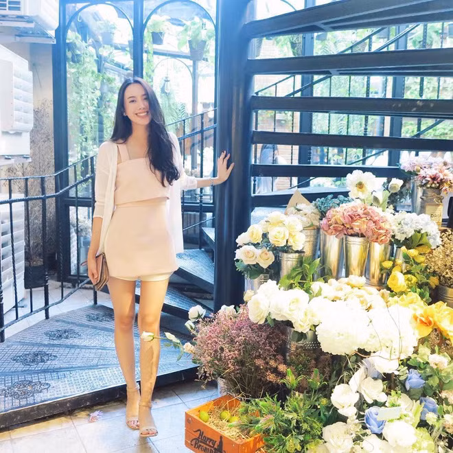 Cùng ngắm nhìn thân hình đẹp của 9X Thái Lan sở hữu nụ cười thiên thần gây mê dân mạng. Ảnh: Posthai