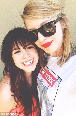 Gần đây, Morgan Jensen được chú ý tới rất nhiều vì cô thực sự là bản sao của Taylor Swift, công chúa nhạc đồng quê.