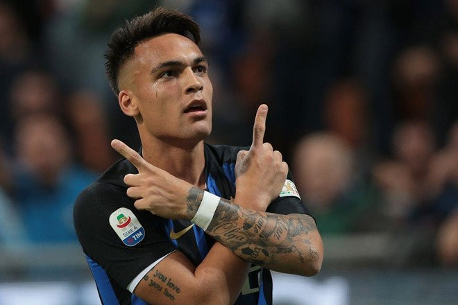 Theo Diario GOL, Lautaro Martinez cũng tỏ rõ ý định muốn gia nhập Barcelona trong tương lai. Tiền đạo người Argentina bày tỏ nguyện vọng chơi bóng cùng Lionel Messi, vì lẽ đó từng từ chối lời mời gọi của Real Madrid.