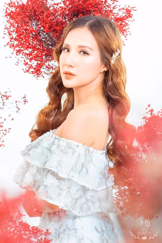 Sau 8 năm gắn bó với nghề, DJ Miu Miu đã có chỗ đứng trong nghề và được nhiều bạn trẻ yêu mến nhưng bản nhạc được cô mix.