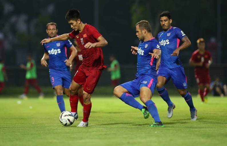 Tiền đạo: Nhâm Mạnh Dũng (1m76)