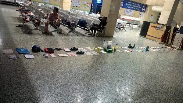 Thậm chí nhiều bạn còn khen đây là cách xếp hàng văn minh trong thời buổi văn hóa xếp hàng tại Việt Nam còn đang rất kém.